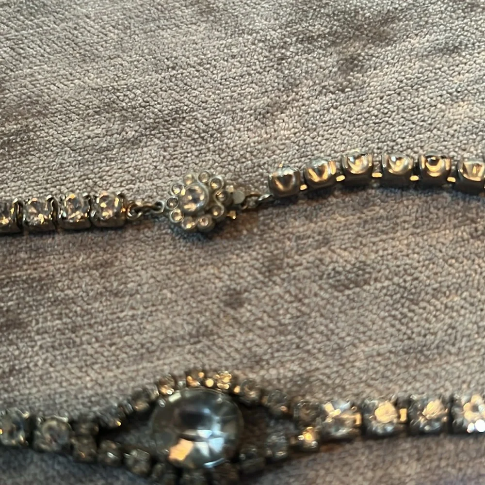 Gorgeous Vintage rhinestone choker 14” not adjustable - Picture 3 of 7